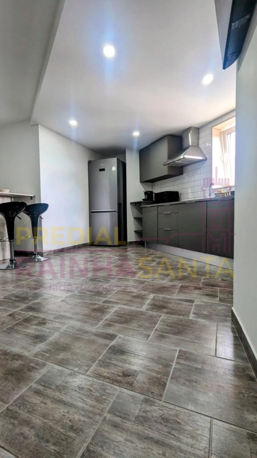 Prédio para Venda em Santa Clara e Castelo Viegas Foto 7