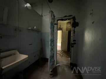 Moradia T4 para Venda em São Cipriano e Vil de Souto