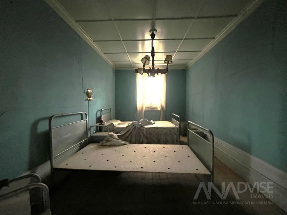 Moradia T4 para Venda em São Cipriano e Vil de Souto Foto 8