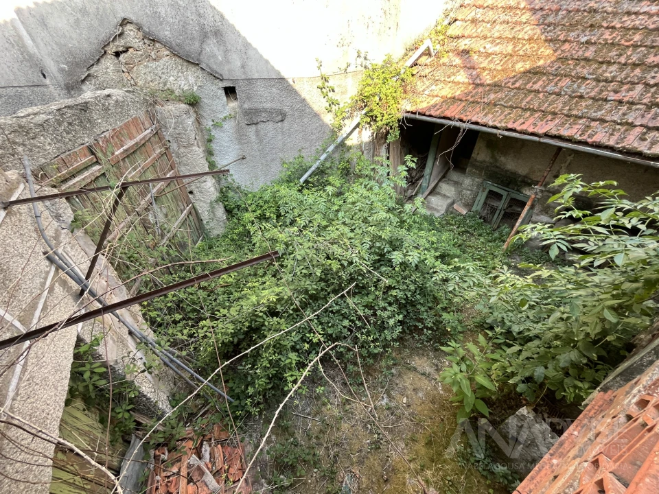 Moradia T4 para Venda em São Cipriano e Vil de Souto Foto 28