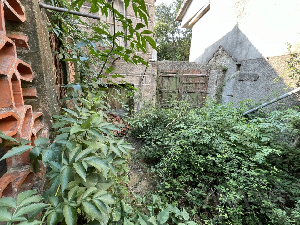 Moradia T4 para Venda em São Cipriano e Vil de Souto Foto 31