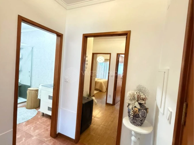 Apartamento T2 para Venda em Fornelo e Vairão Foto 9