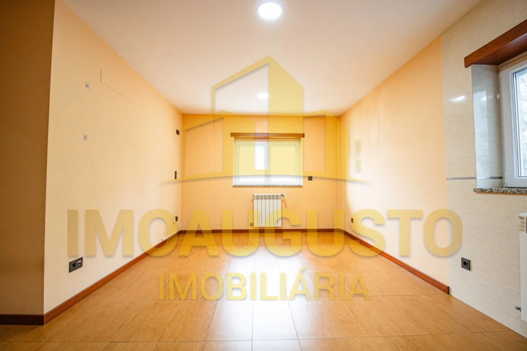 Apartamento T2 para Venda em Guarda Foto 4