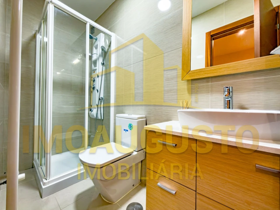Apartamento T2 para Venda em Guarda Foto 9
