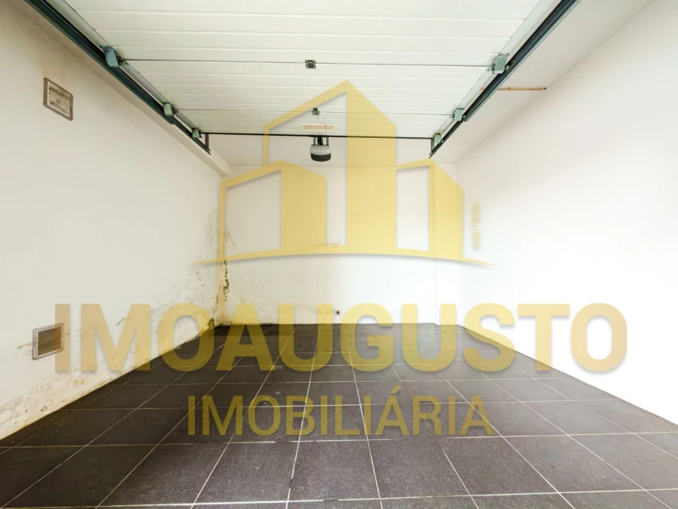 Apartamento T2 para Venda em Guarda Foto 13