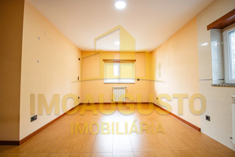 Apartamento T2 para Venda em Guarda Foto 4