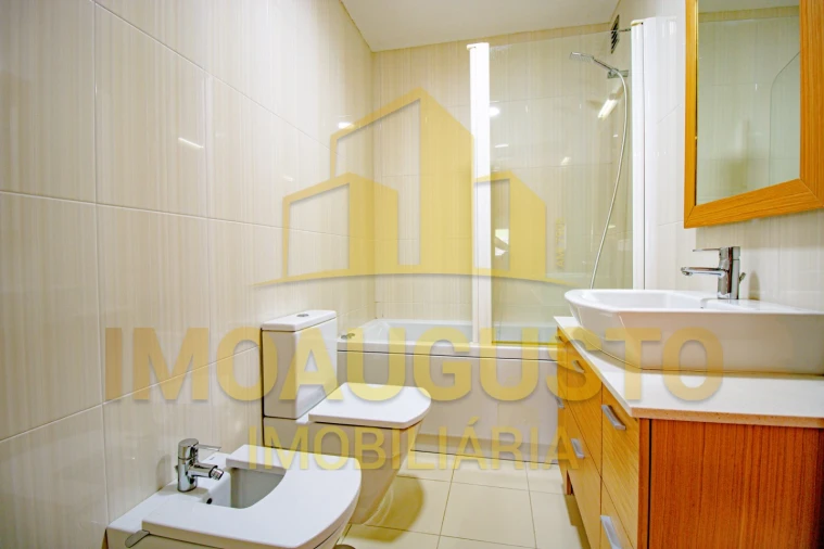 Apartamento T2 para Venda em Guarda Foto 12