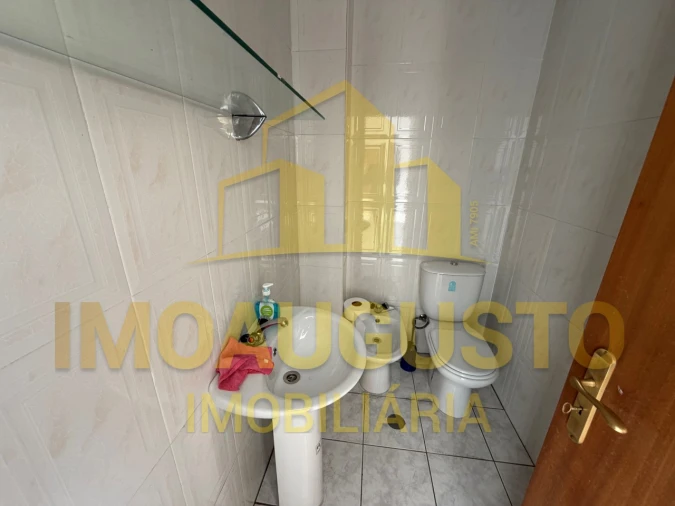 Loja para Venda em Guarda Foto 3