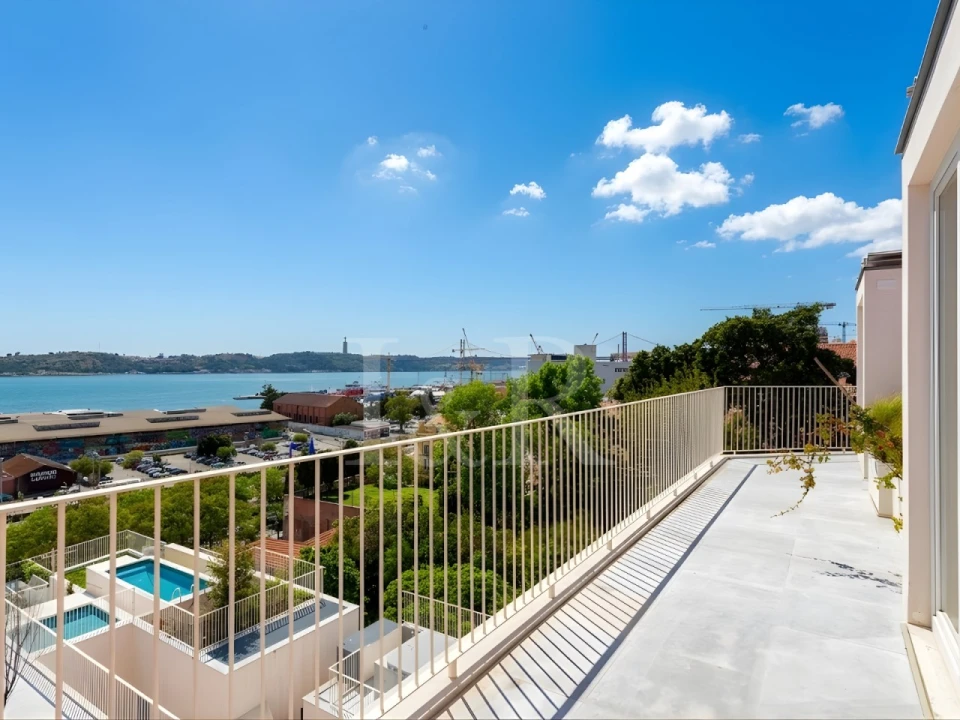 Apartamento T5 para Venda em Estrela Foto 32