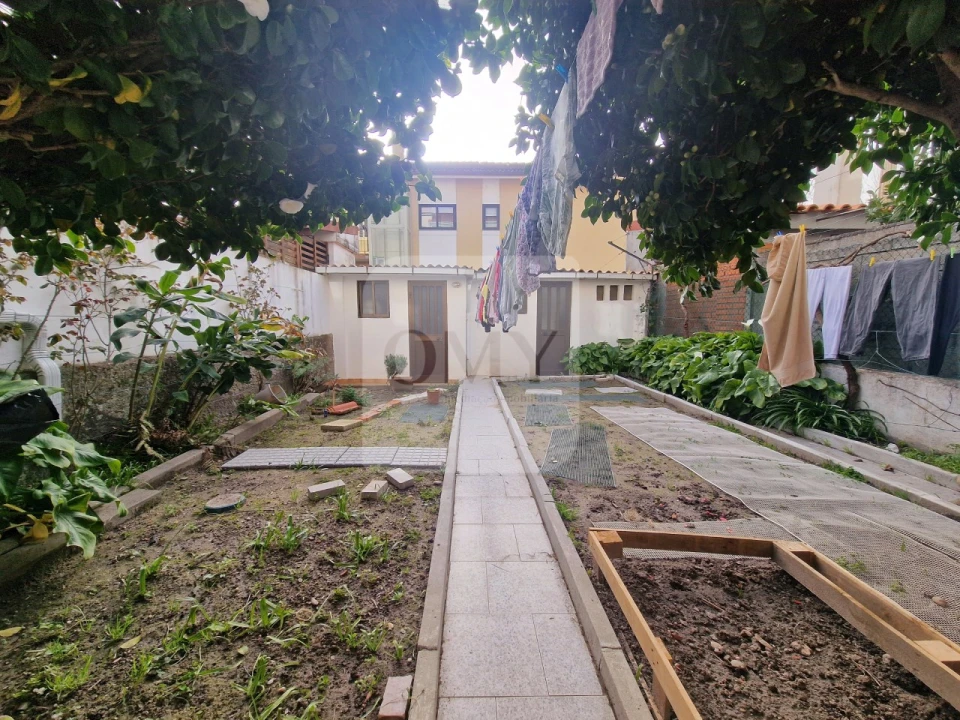 Moradia T4 para Arrendamento em Nossa Senhora da Conceição, São Pedro e São Dinis Foto 18