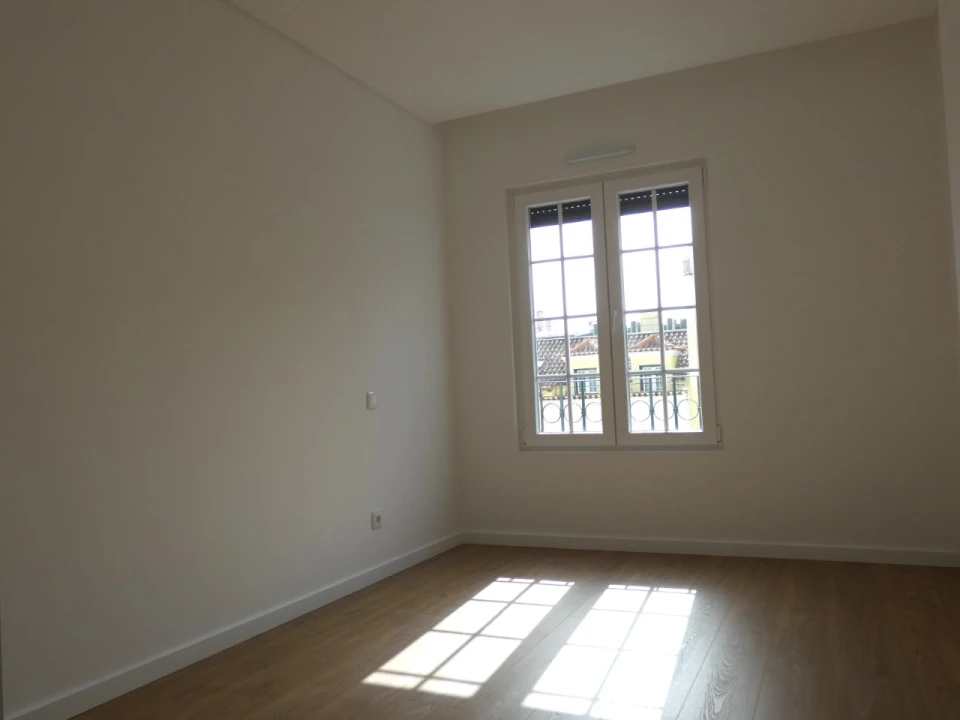 Apartamento T2 para Venda em Águas Livres Foto 10