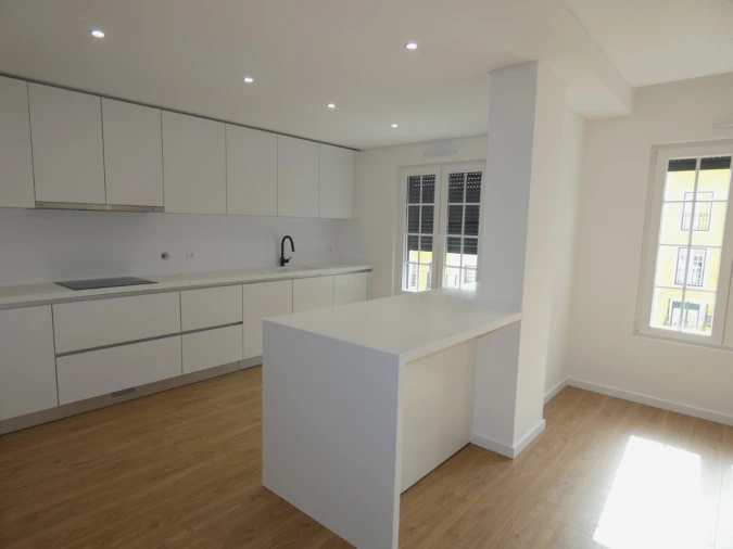 Apartamento T2 para Venda em Águas Livres Foto 5