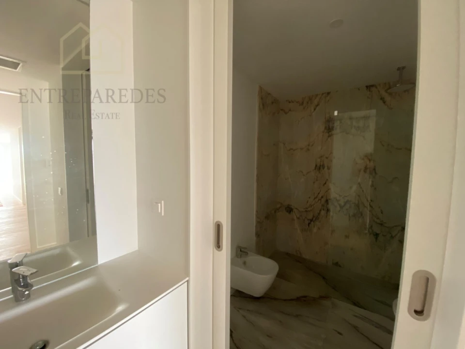 Apartamento T3 para Venda em Santa Marinha e São Pedro da Afurada Foto 18