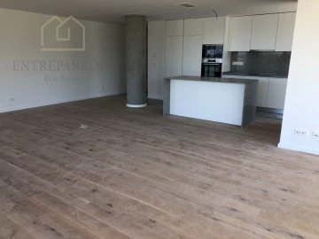 Apartamento T3 para Venda em Santa Marinha e São Pedro da Afurada