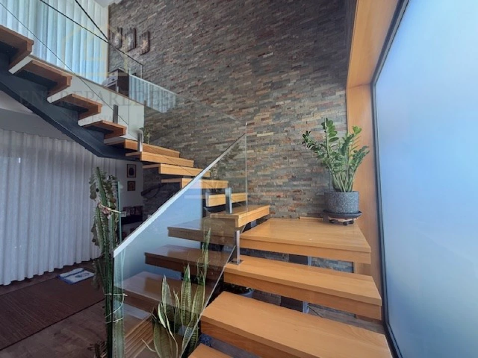 Moradia T4 para Venda em Rio Mau Foto 4