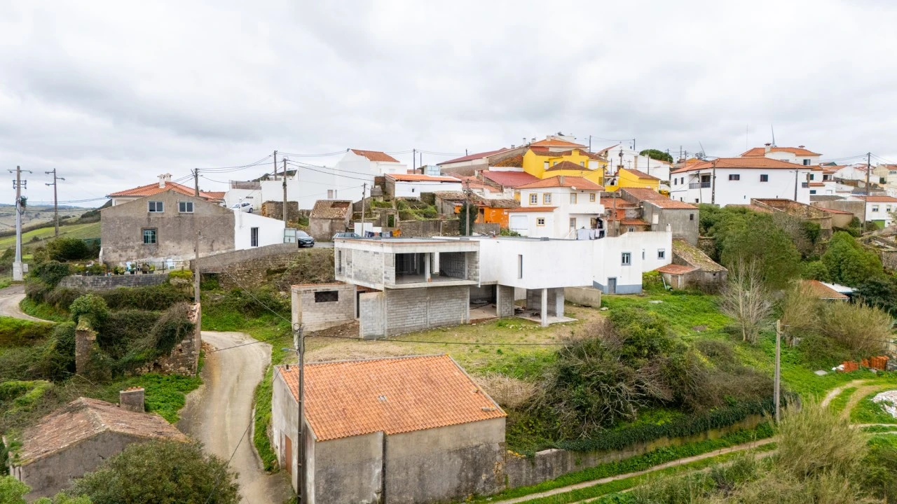 Moradia T3 para Venda em Santa Maria, São Pedro e Matacães Foto 23