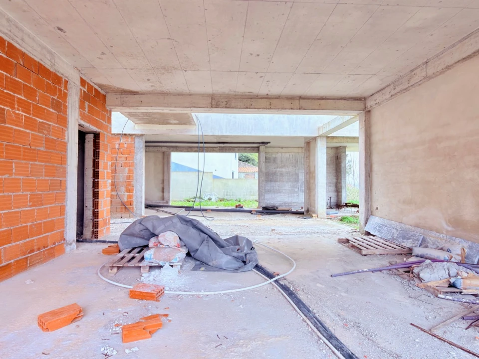 Moradia T3 para Venda em Santa Maria, São Pedro e Matacães Foto 4