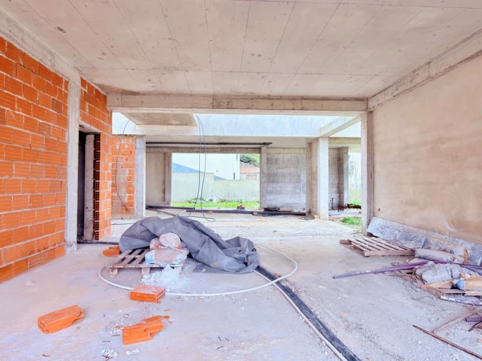 Moradia T3 para Venda em Santa Maria, São Pedro e Matacães Foto 4