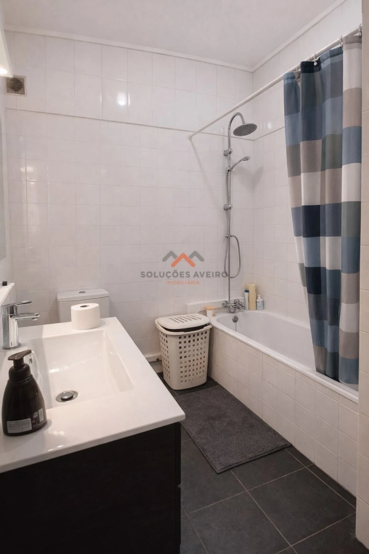 Apartamento T3 para Venda em Eixo e Eirol Foto 11