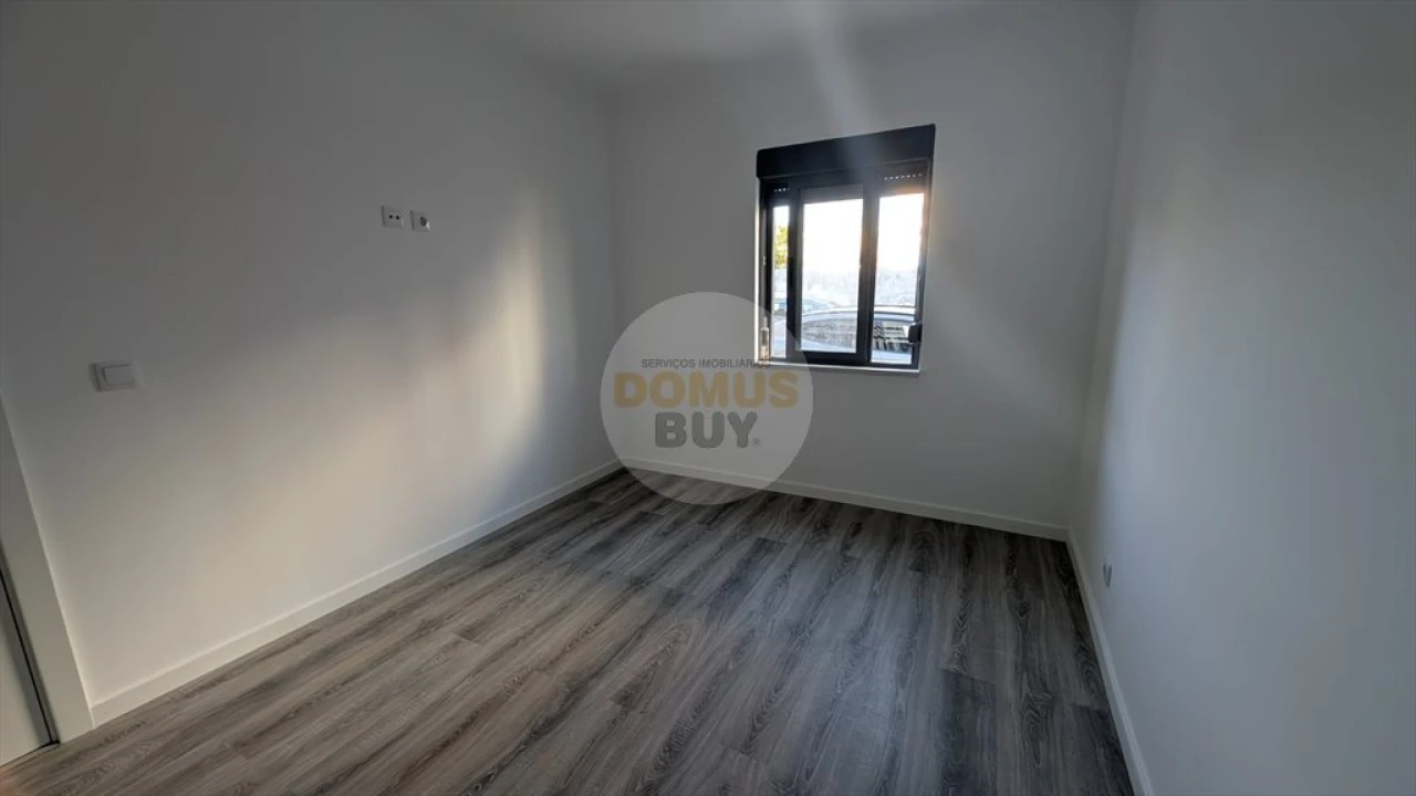 Moradia T3 para Venda em Baixa da Banheira e Vale da Amoreira Foto 4