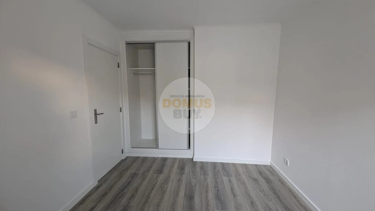 Moradia T3 para Venda em Baixa da Banheira e Vale da Amoreira Foto 9