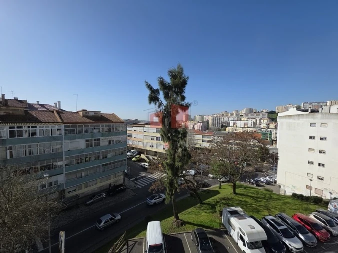 Apartamento T2 para Venda em Queluz e Belas Foto 12