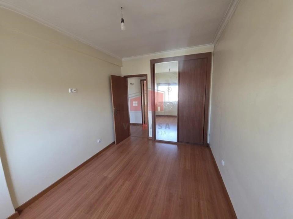 Apartamento T2 para Venda em Queluz e Belas Foto 9