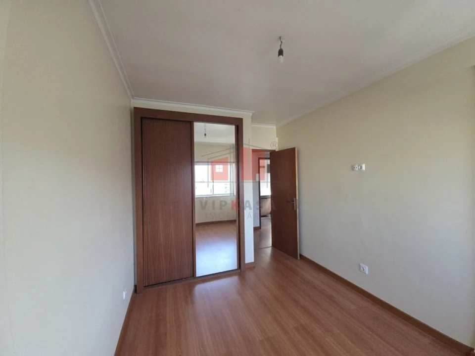 Apartamento T2 para Venda em Queluz e Belas Foto 7