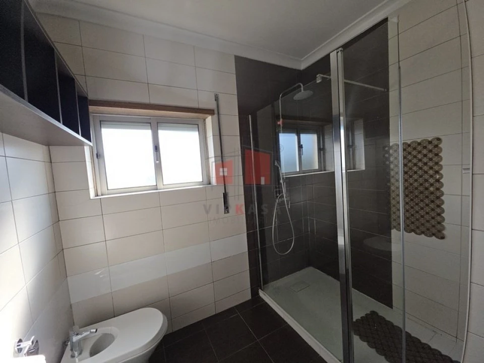 Apartamento T2 para Venda em Queluz e Belas Foto 6