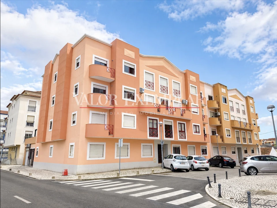 Apartamento T2 para Venda em Alcochete Foto 1