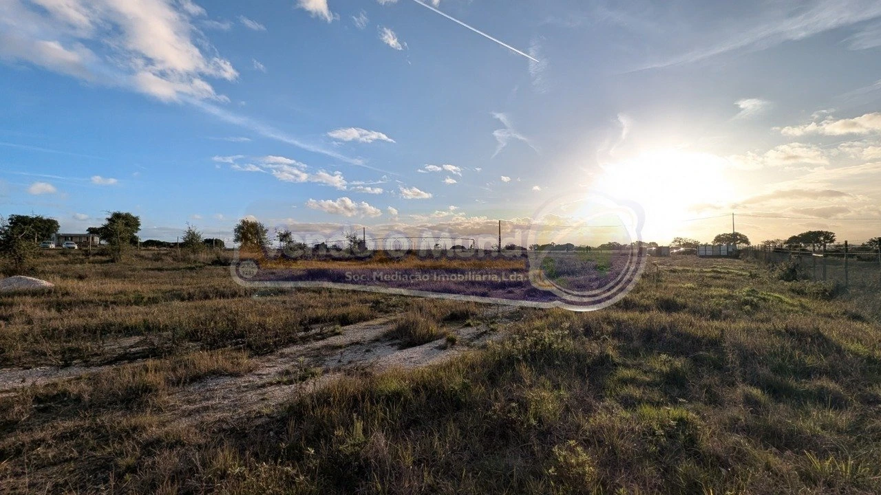 Terreno para Venda em Benavente Foto 3