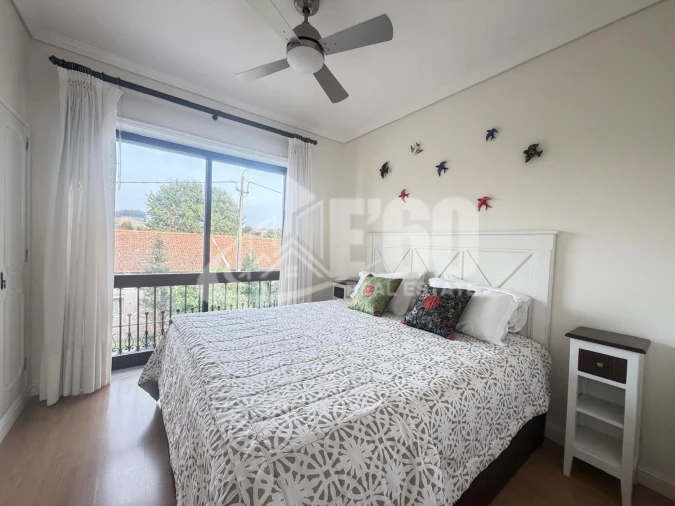 Moradia T4 para Venda em São Felix da Marinha Foto 2