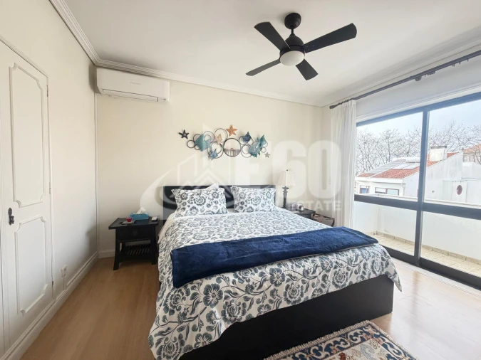 Moradia T4 para Venda em São Felix da Marinha Foto 11