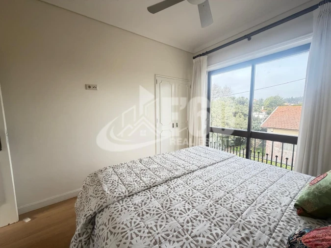 Moradia T4 para Venda em São Felix da Marinha Foto 4