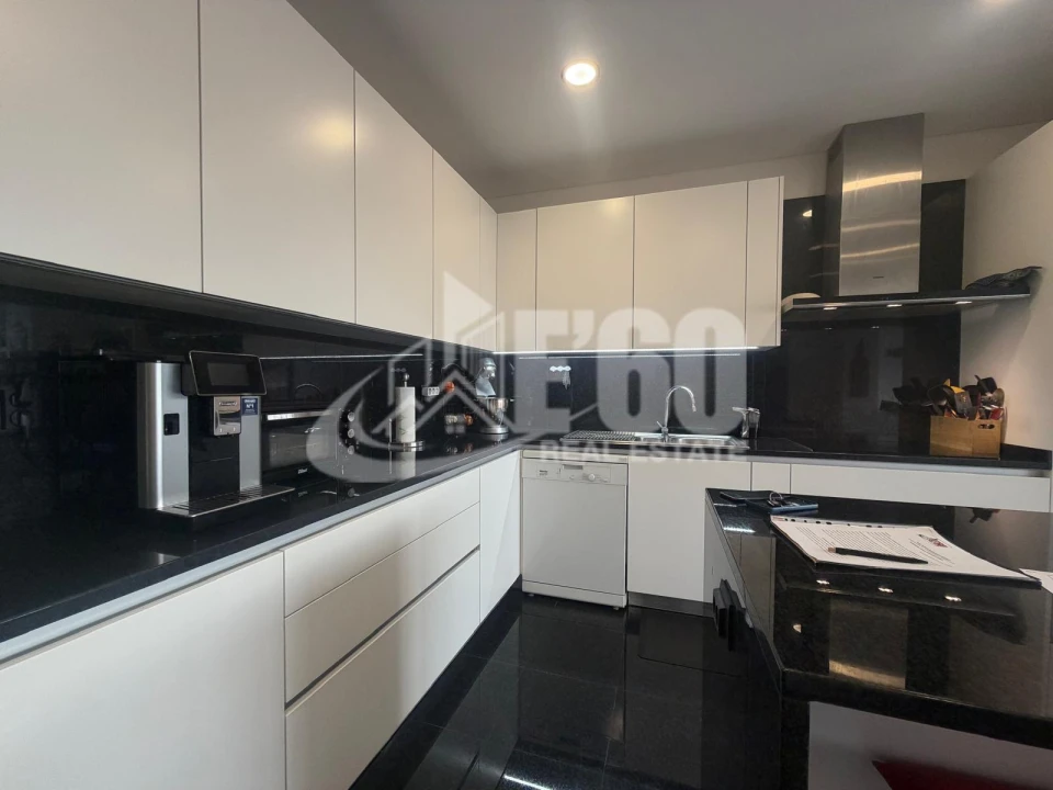 Moradia T4 para Venda em São Felix da Marinha Foto 20