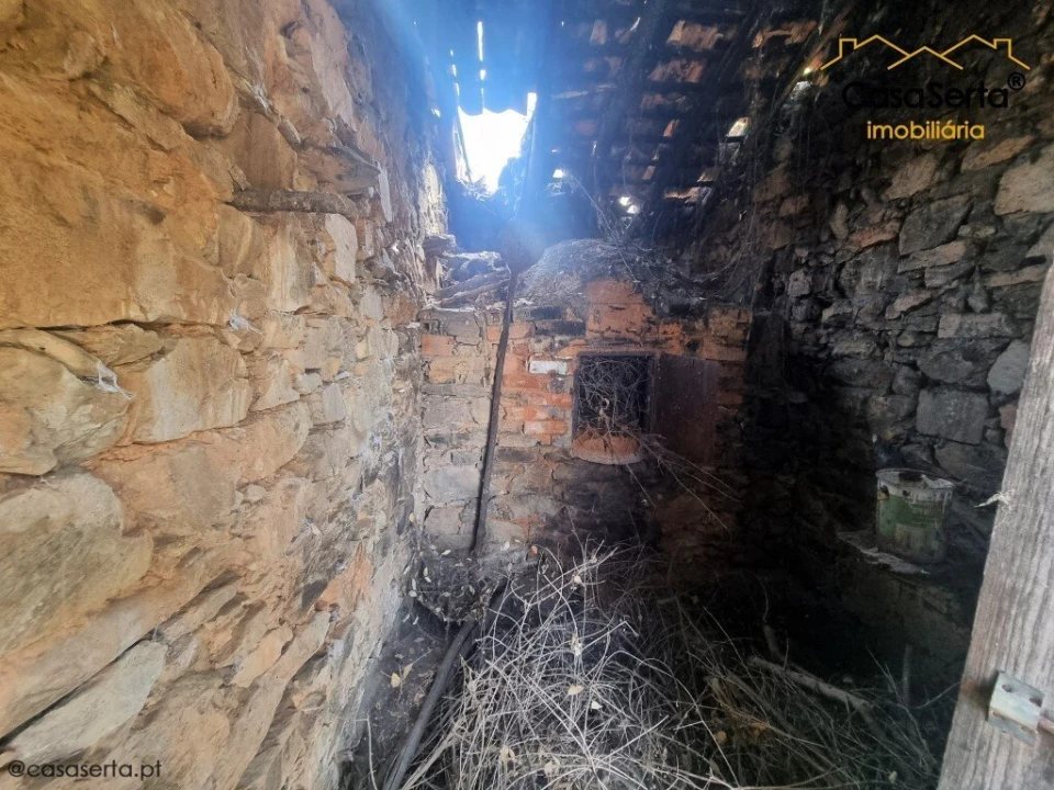 Quinta T3 para Venda em Sobreira Formosa e Alvito da Beira Foto 9