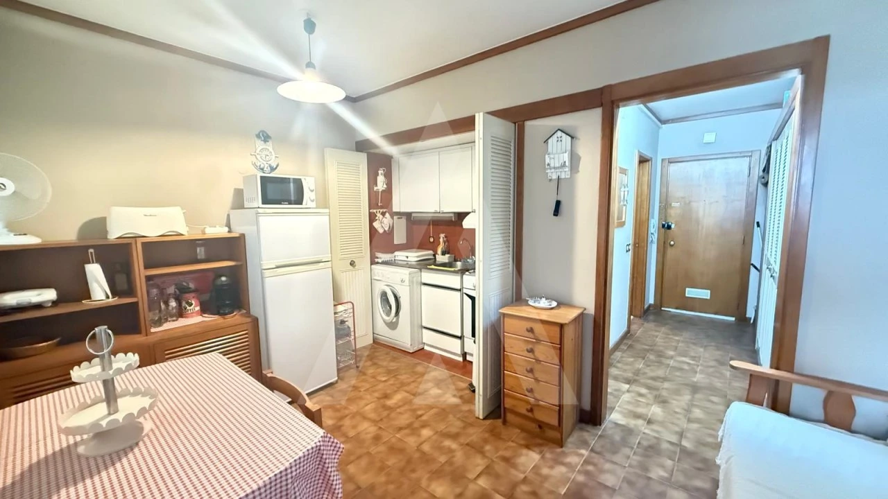 Apartamento para Venda em Quarteira Foto 3