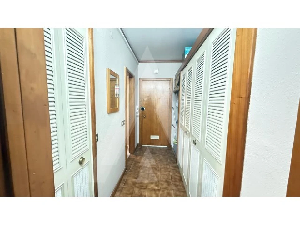 Apartamento para Venda em Quarteira Foto 19