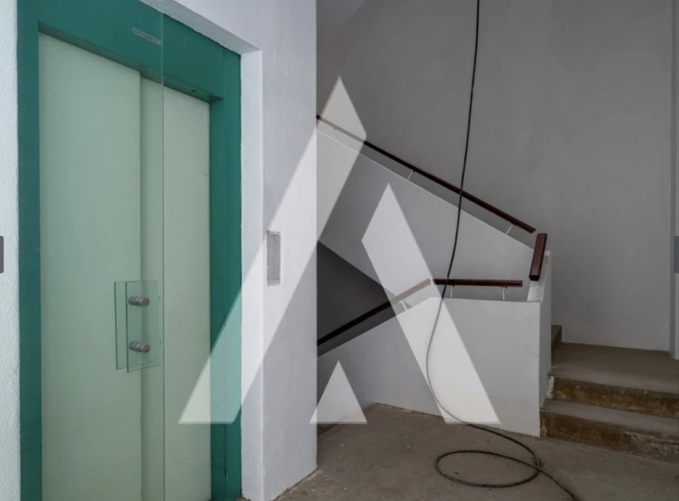 Armazém para Venda em Sacavém e Prior Velho Foto 17