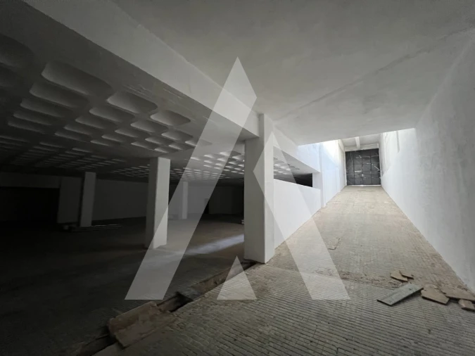 Armazém para Venda em Sacavém e Prior Velho Foto 26