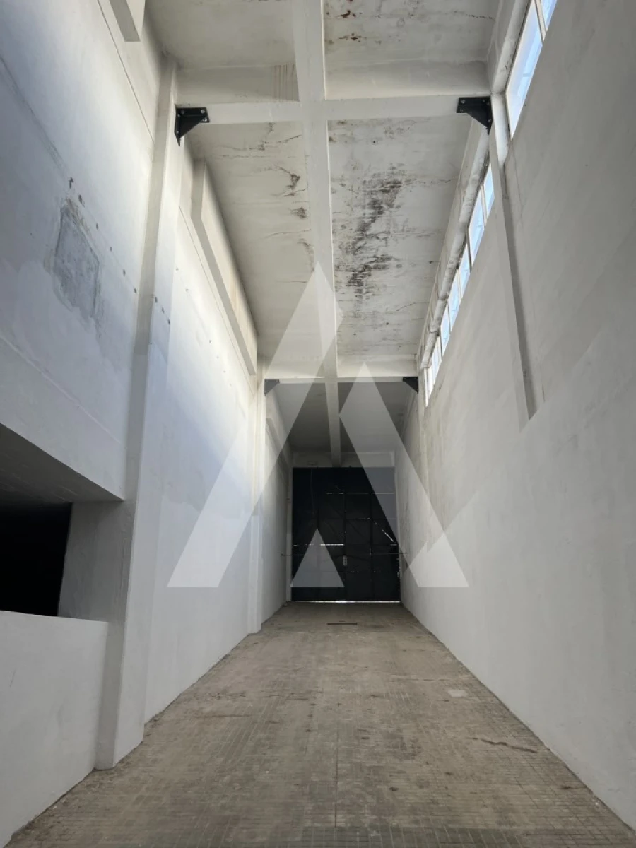 Armazém para Venda em Sacavém e Prior Velho Foto 27