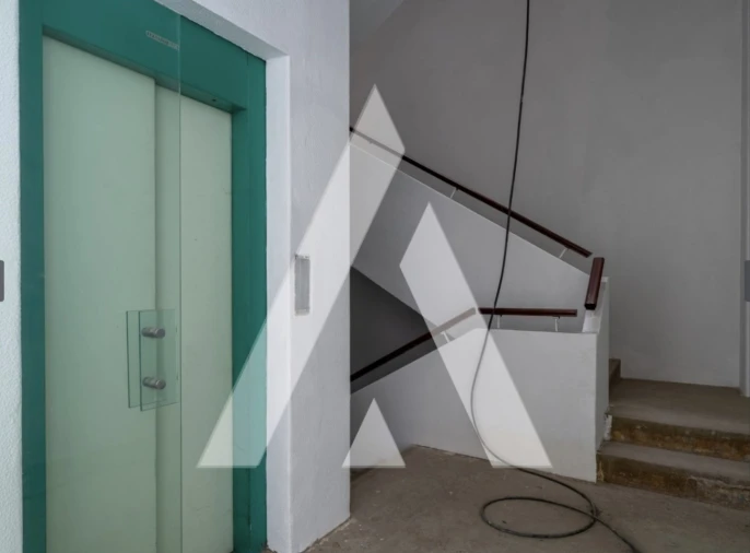 Armazém para Venda em Sacavém e Prior Velho Foto 17