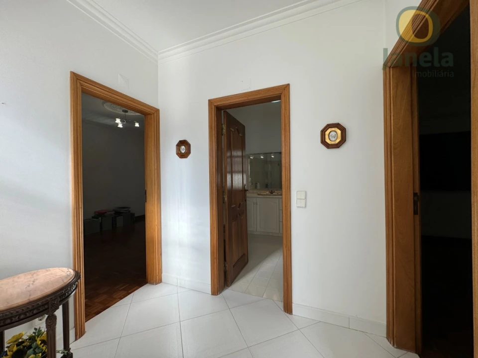 Moradia T4 para Venda em Montenegro Foto 21