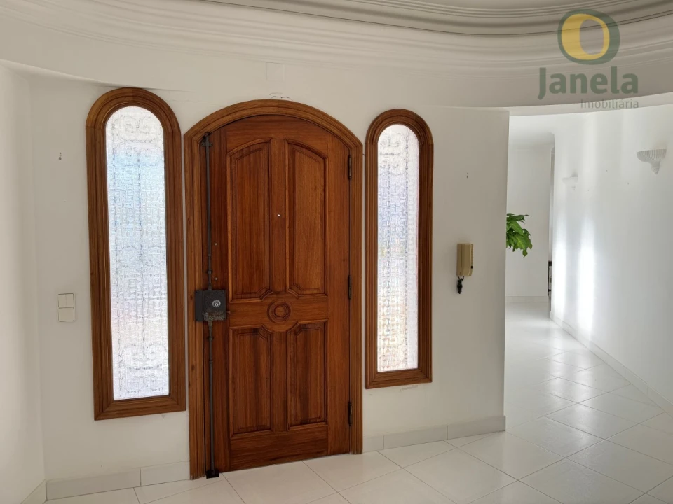 Moradia T4 para Venda em Montenegro Foto 8