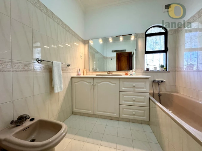 Moradia T4 para Venda em Montenegro Foto 19