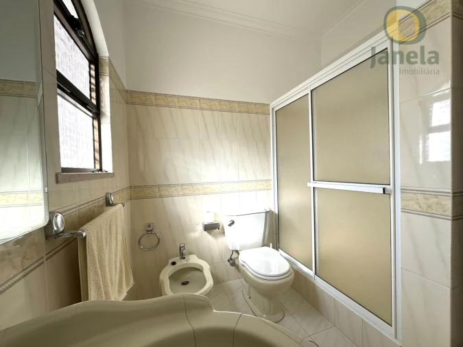 Moradia T4 para Venda em Montenegro Foto 30