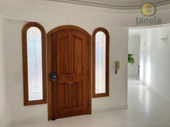 Moradia T4 para Venda em Montenegro Foto 8