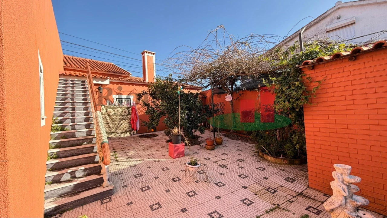 Moradia T3 para Venda em Tornada e Salir do Porto Foto 39