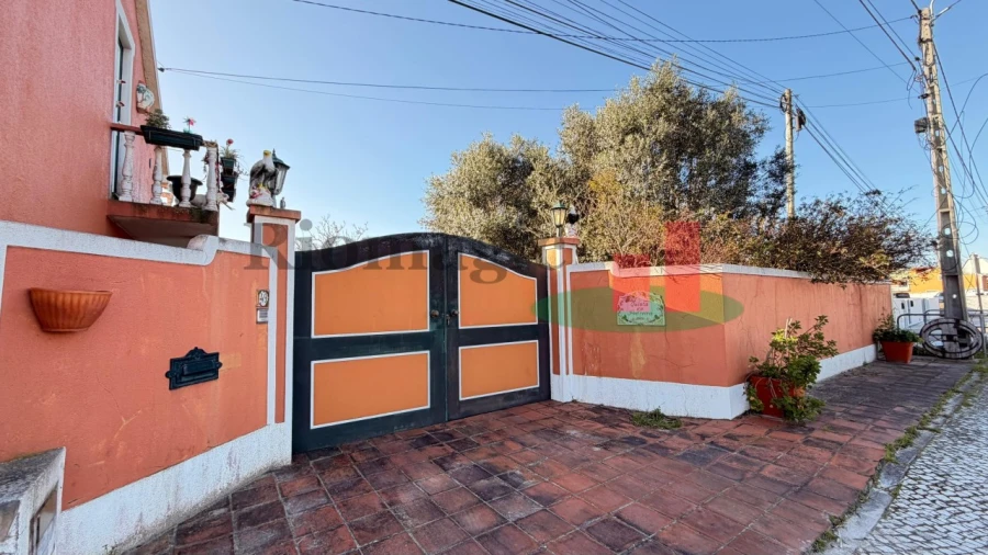 Moradia T3 para Venda em Tornada e Salir do Porto Foto 56