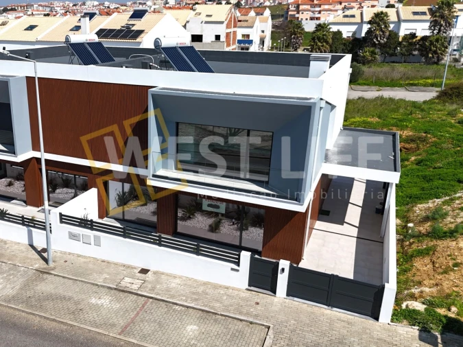 Moradia T4 para Venda em Mafra Foto 2